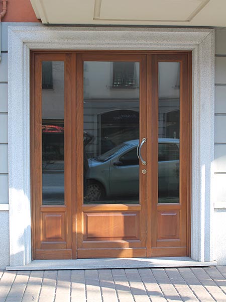 Ingresso in pietra
