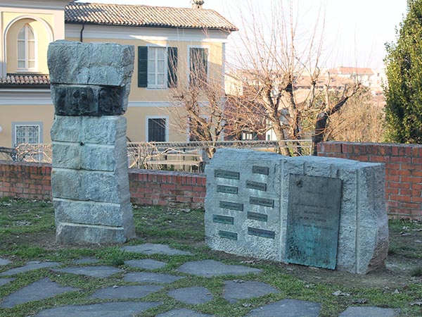 Monumenti in marmo
