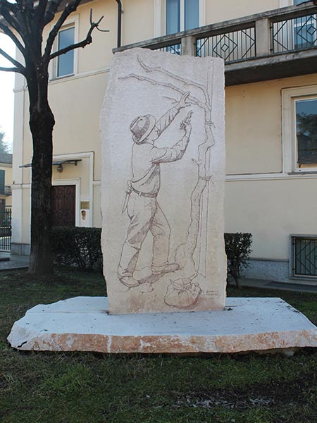 Monumenti in marmo