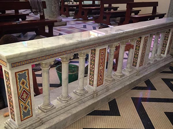 Elementi in marmo per chiese